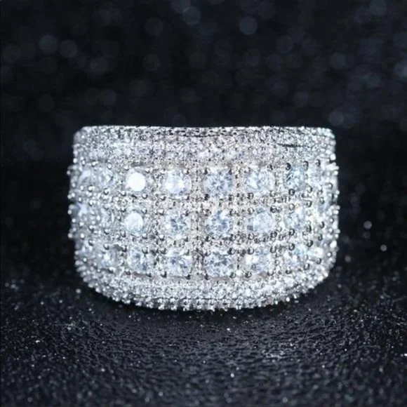 NEW 925 SILVER ROUND DIAMOND PAVE WIDE RING, CUTE RING, SHINY RING. - Picture 5 of 7